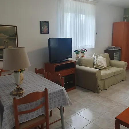 Apartment Meli's House By Alp Hospitality Services *